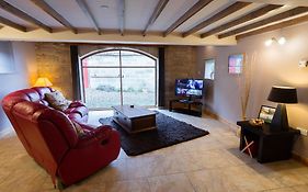 Spangle Cottage, Borrowby Farm Cottages